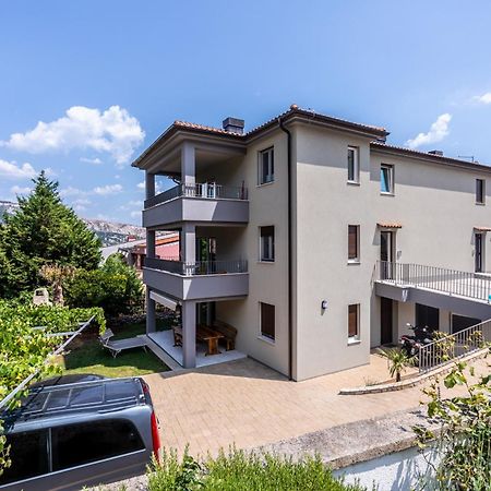 Apartments Vugrinec With Terrace Baška Εξωτερικό φωτογραφία