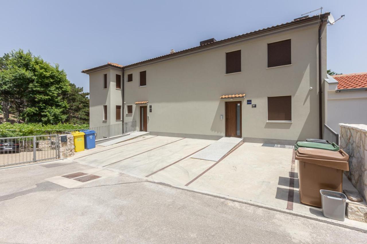 Apartments Vugrinec With Terrace Baška Εξωτερικό φωτογραφία