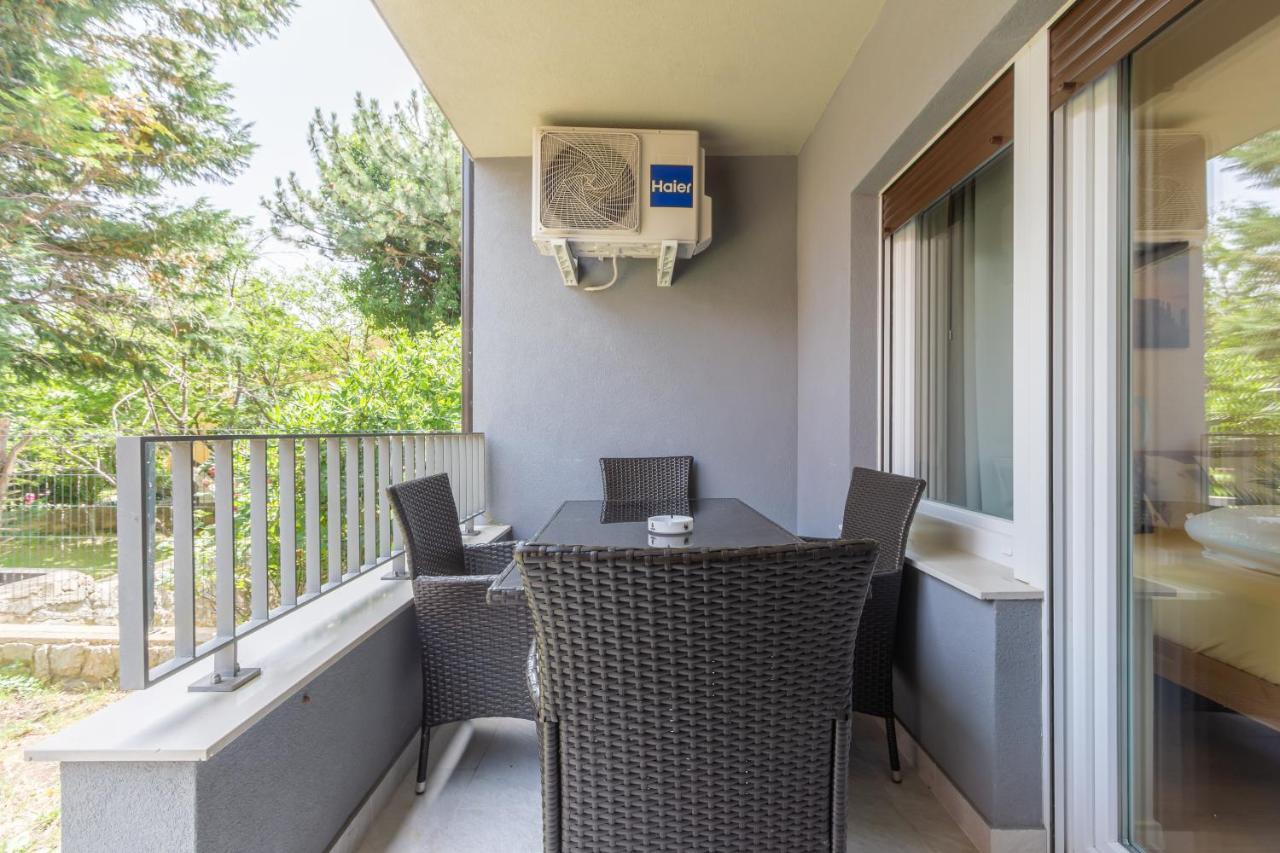 Apartments Vugrinec With Terrace Baška Εξωτερικό φωτογραφία