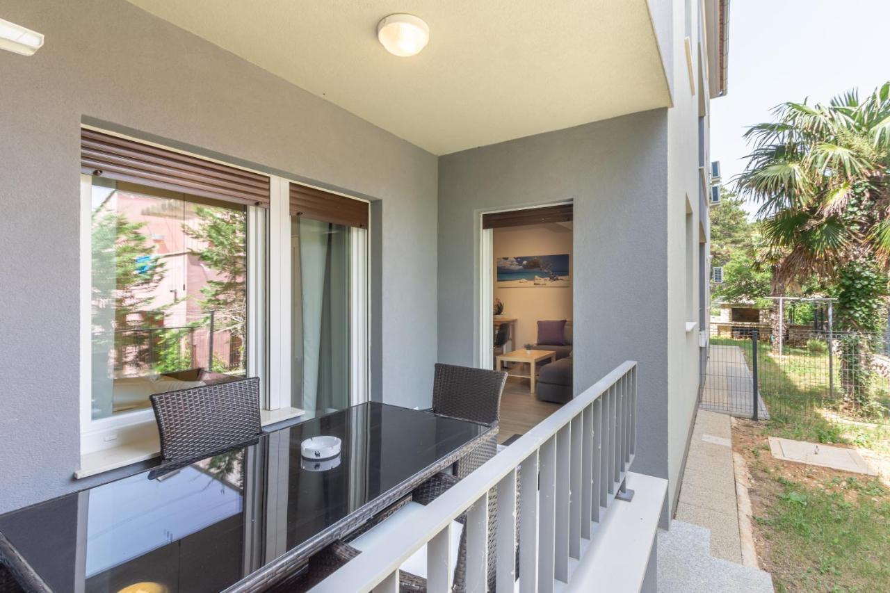 Apartments Vugrinec With Terrace Baška Εξωτερικό φωτογραφία